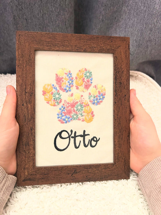 Keepsake Embroidered Paw Print